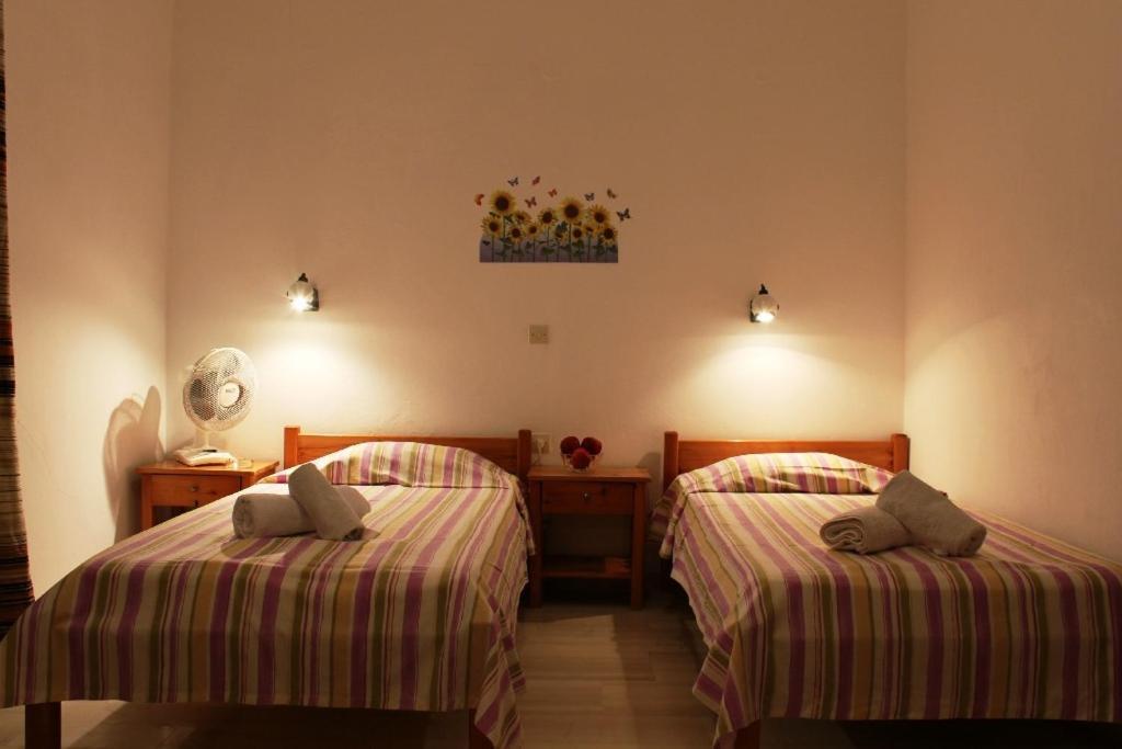 Violetta Aparthotel Chora  Bagian luar foto